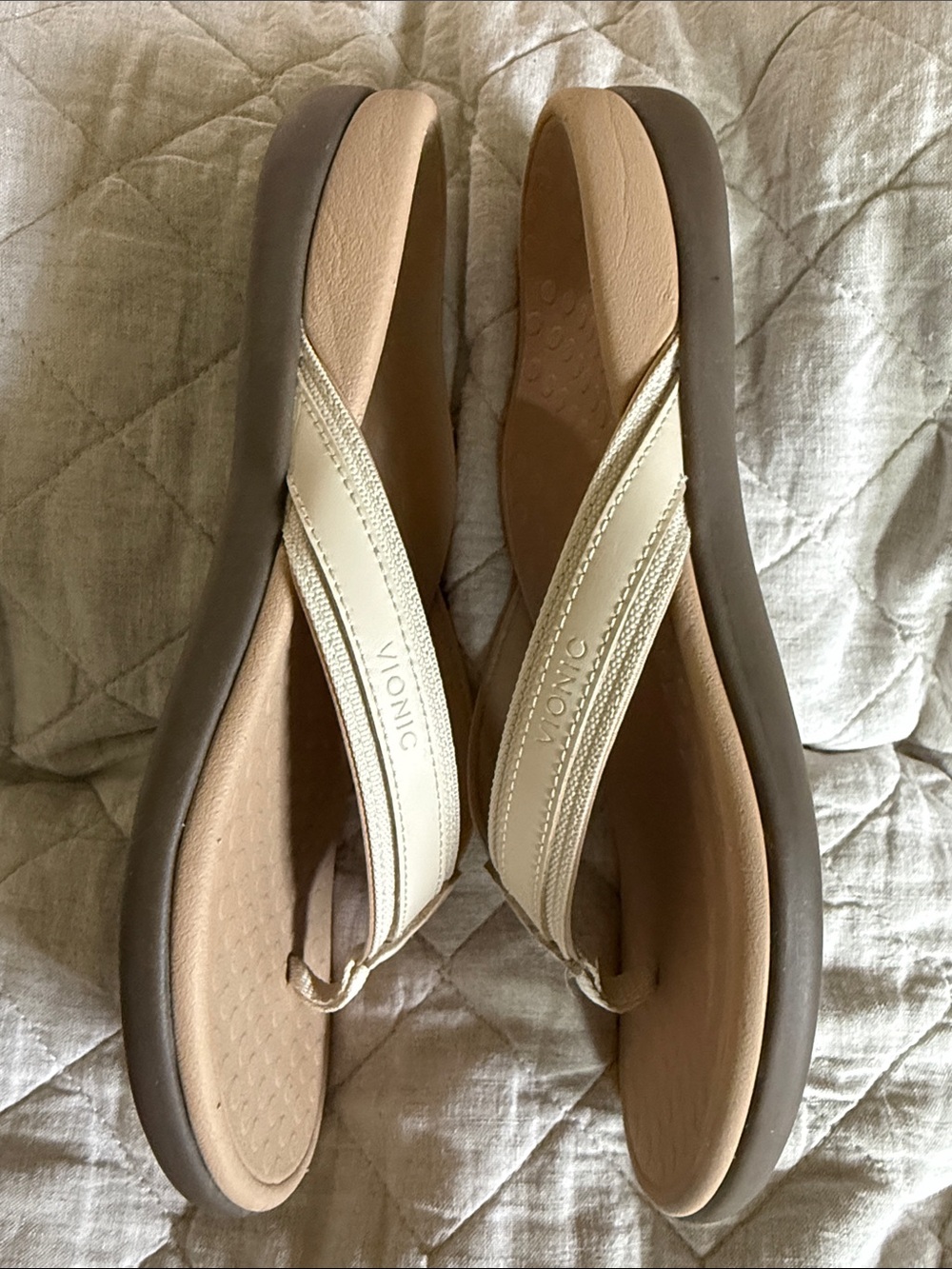 Vionic Beige Tan Thong Sandals - Picture 3 of 5